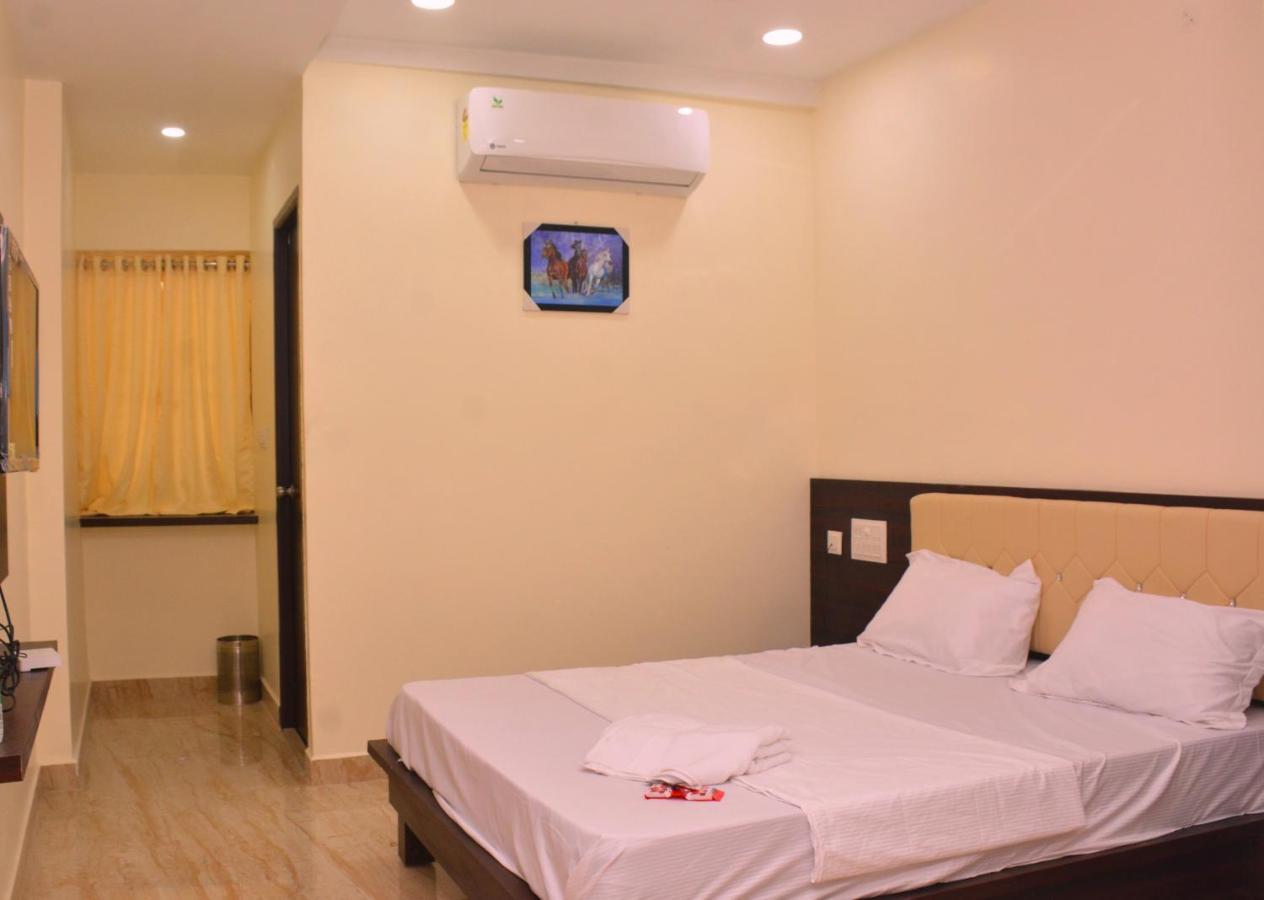 Arihanth Inn Vellore Εξωτερικό φωτογραφία