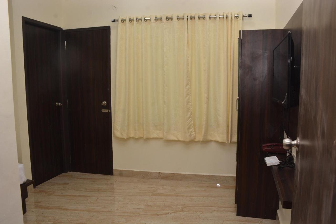 Arihanth Inn Vellore Εξωτερικό φωτογραφία
